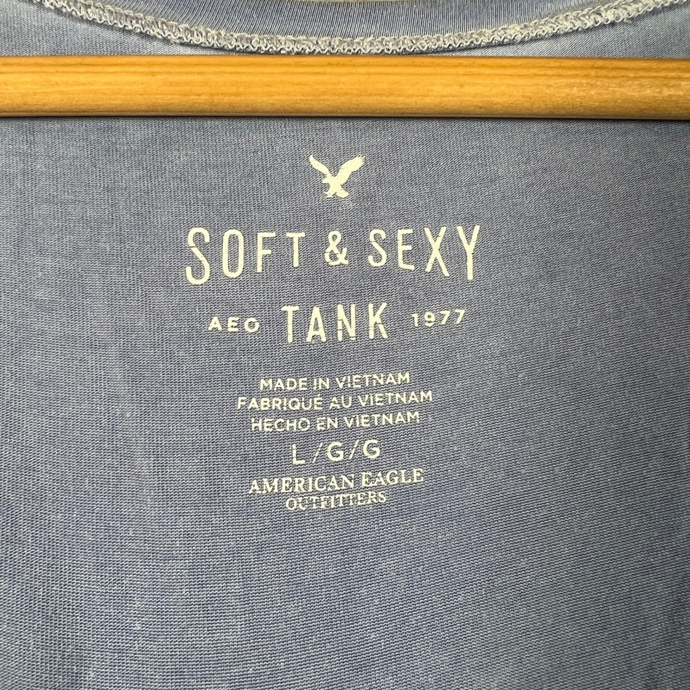 American Eagle Soft & Sexy V-Neck Tank Top Women Large Blue Viscose Blend - Picture 3 of 8